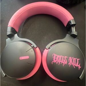 ✨EXCLUSIVE DOLLS KILL HEADPHONES✨